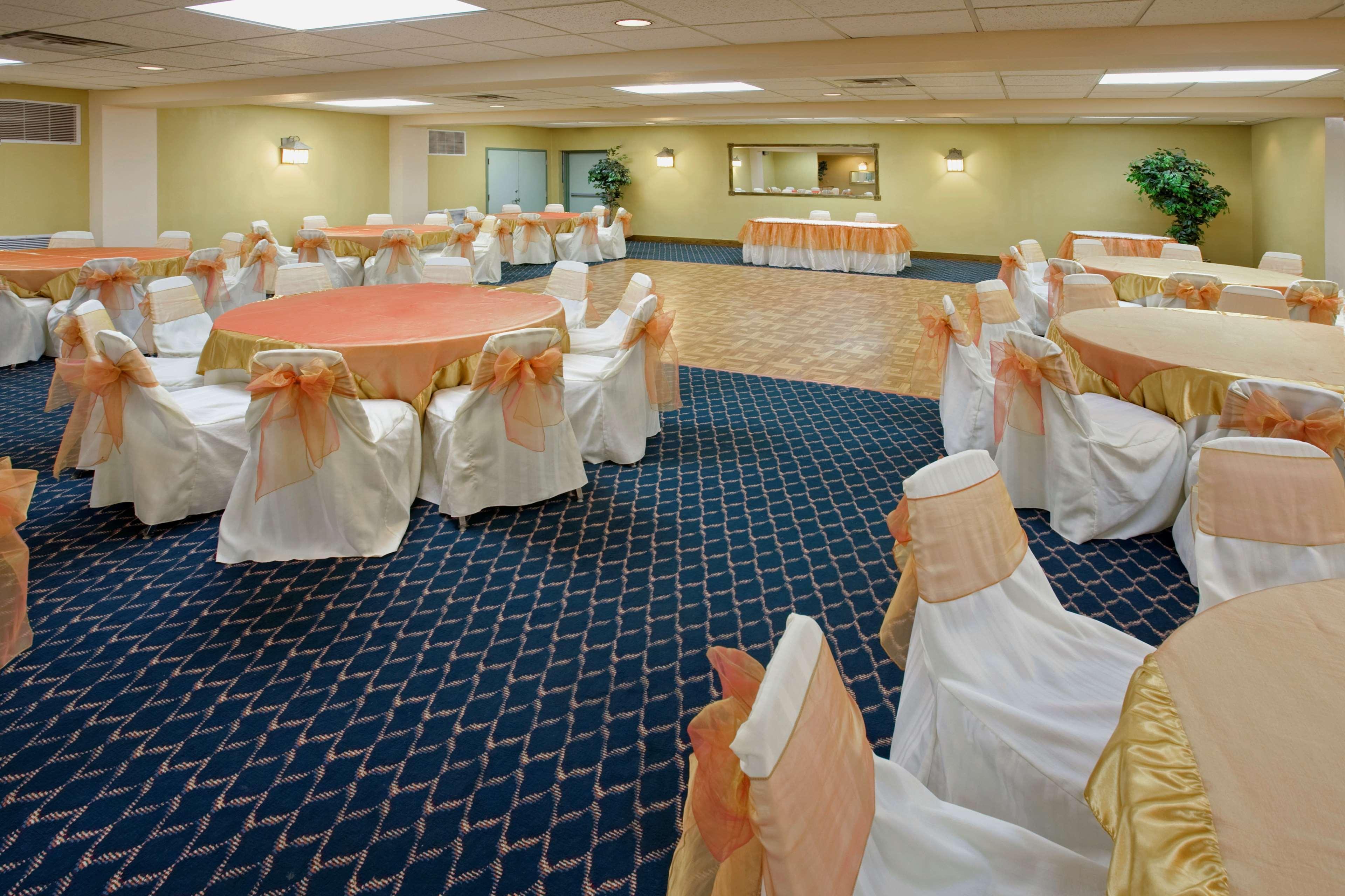 Americas Best Value Inn Ларедо Ресторан фото