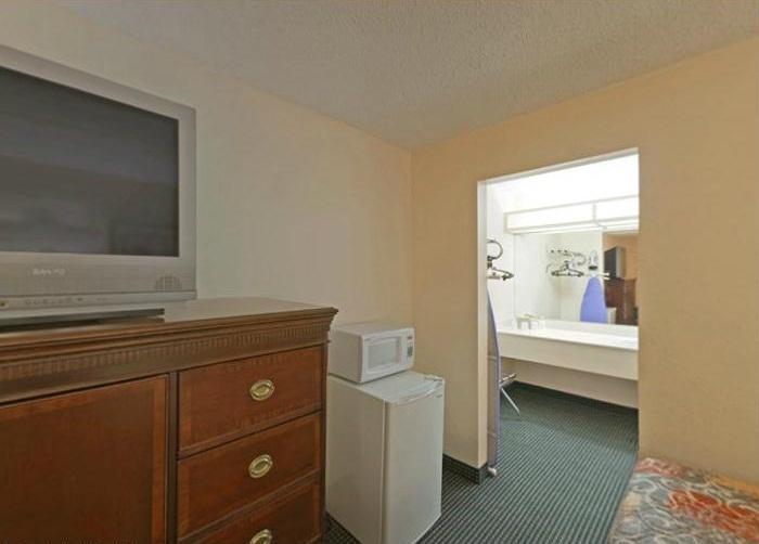 Americas Best Value Inn Ларедо Екстер'єр фото